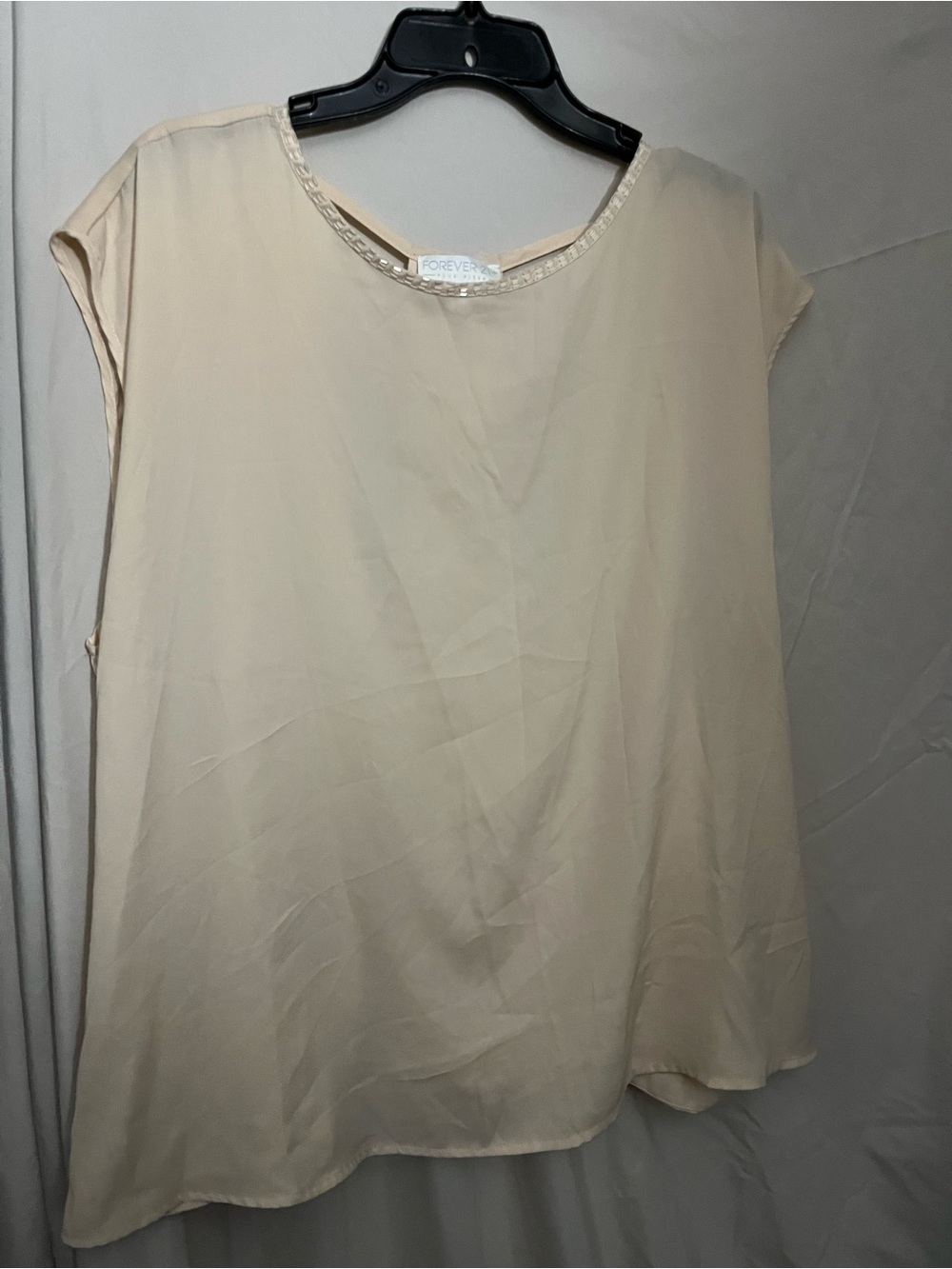 Forever 21 Cream Cap-Sleeve Scoop Neck Blouse
